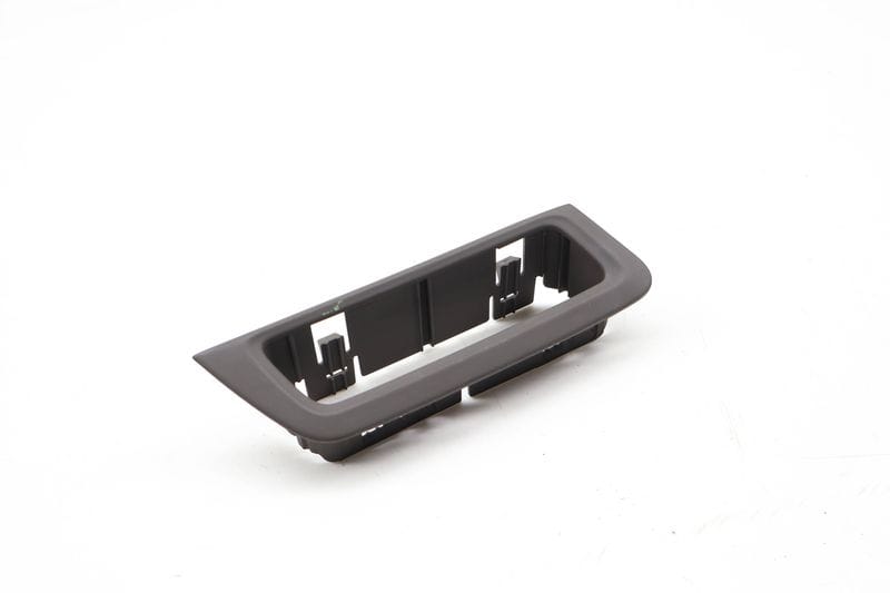 Door Seat Memory Switch Trim / Bezel 8R1959527A — Used (SKU 727072)