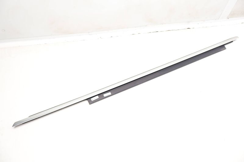 Door Window Slot Seal Trim 8R0853283F — Used (SKU 611243)