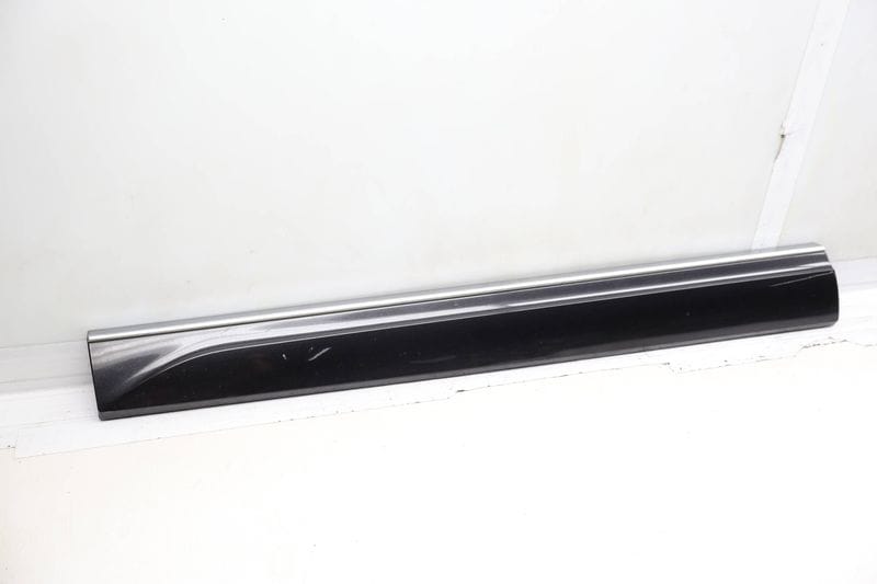 Lower Door Blade / Molding 8R0853959L — Used (SKU 727419)