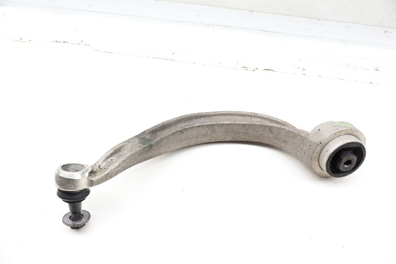Lower Rearward Control Arm 8K0407695H — Used (SKU 727382)