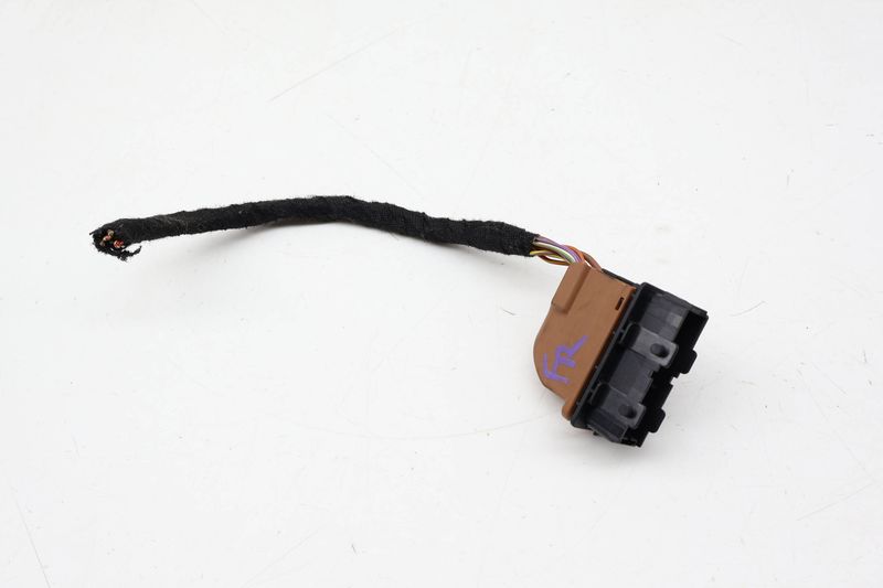 Door Wiring Harness Connector / Pigtail (19-PIN) 8R0972701 — Used (SKU 727487)
