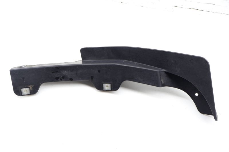 Wheel Spoiler / Mud Flap 8R0853887A — Used (SKU 727024)