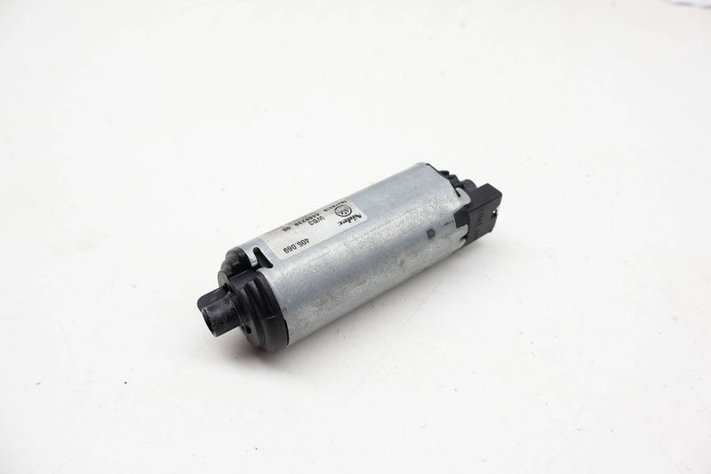 Slide Seat Motor (LONGITUDINAL) 8R0881184D — Used (SKU 727446)