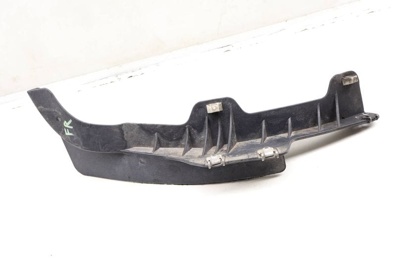 Wheel Spoiler / Mud Flap 8R0853888A — Used (SKU 611320)