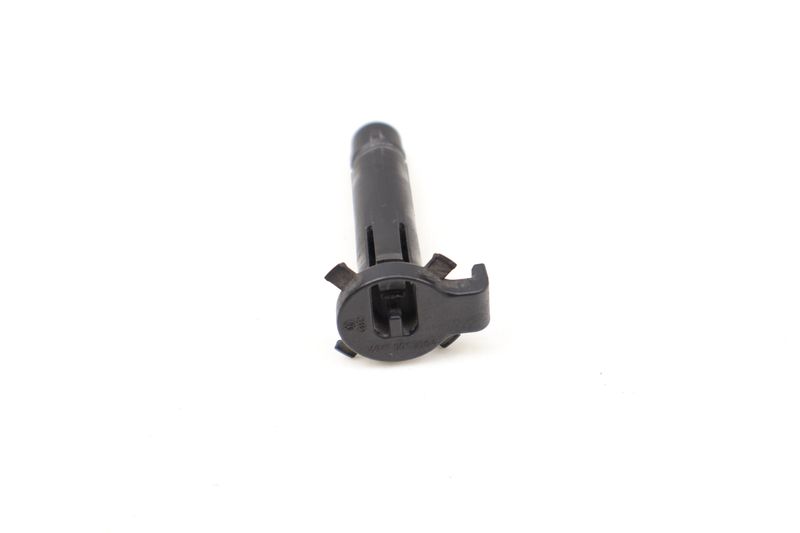 Radiator Mount Bolt / Pin WHT001506A — Used (SKU 611273)