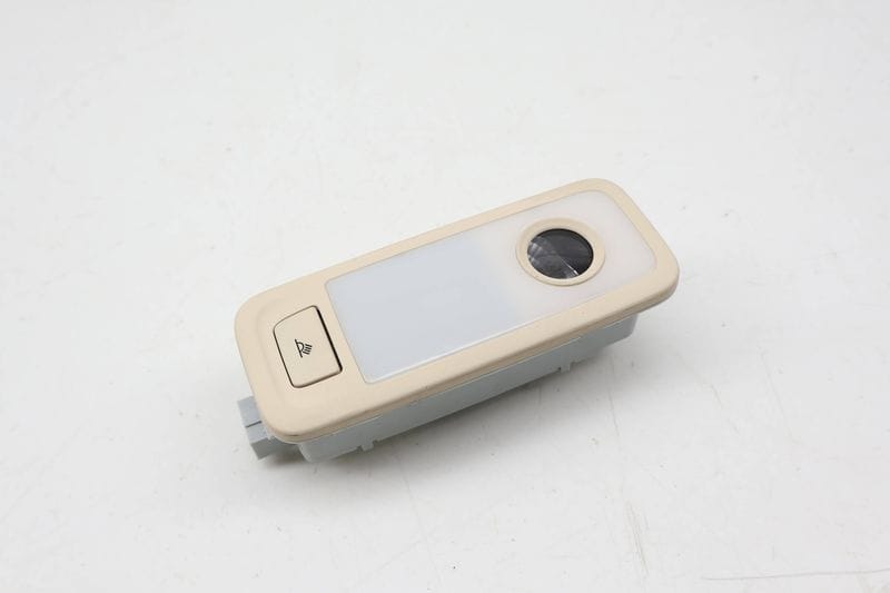 Dome Reading Light 8R0947291 — Used (SKU 727073)