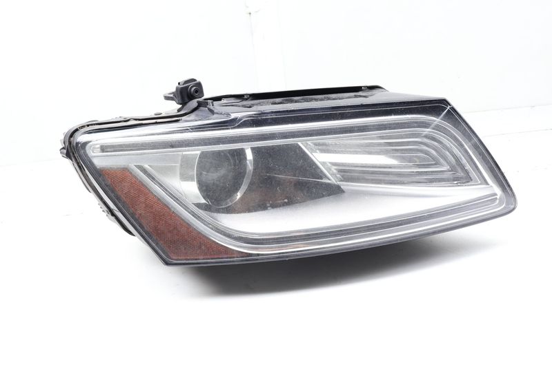 HID Xenon Headlight / Headlamp Assembly (COMPLETE) 8R0941006E — Used (SKU 727282)