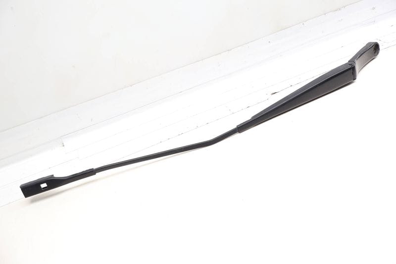 Windshield Wiper Arm 8R1955408B — Used (SKU 727370)
