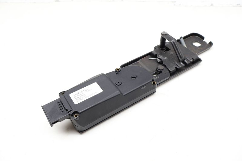 Trunk Latch Striker Plate / Motor 4F9827383E — Used (SKU 727276)