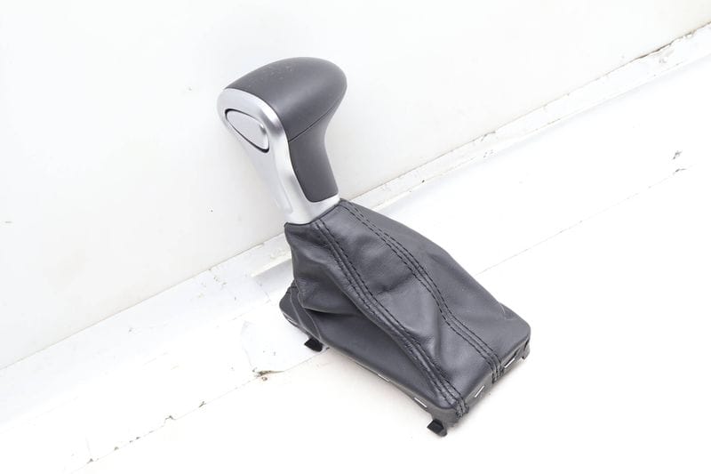 Automatic Shifter Knob w/ Boot 4L1713139AJ — Used (SKU 659816)