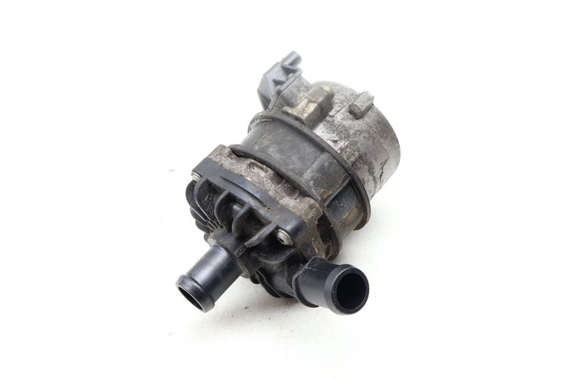 Coolant / Water Pump 8K0965567 — Used (SKU 660010)