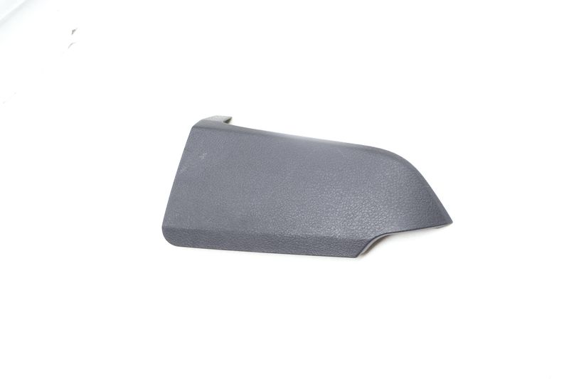 Seatbelt / Seat Belt Cover Trim 4L0882327A — Used (SKU 659707)