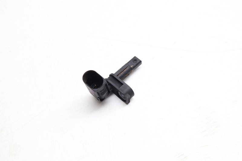 ABS / Wheel Speed Sensor WHT005651 — Used (SKU 680637)