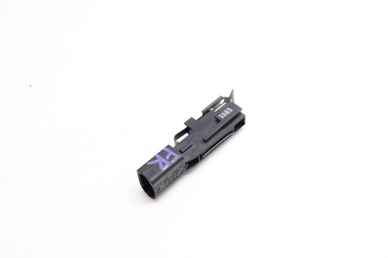 Door Handle Micro Switch 8H0959985B — Used (SKU 659811)