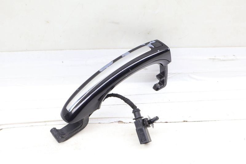 Exterior Door Handle 4L0837205D — Used (SKU 680595)