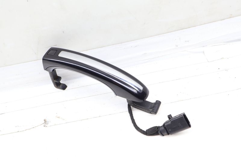 Exterior Door Handle 4L0837205D — Used (SKU 680601)