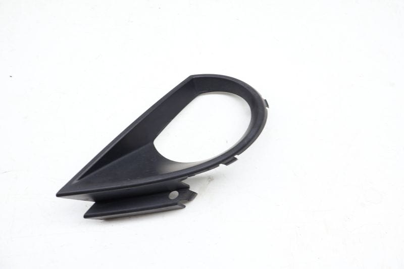 Fog Light Trim / Bezel 4L0807489A — Used (SKU 680575)