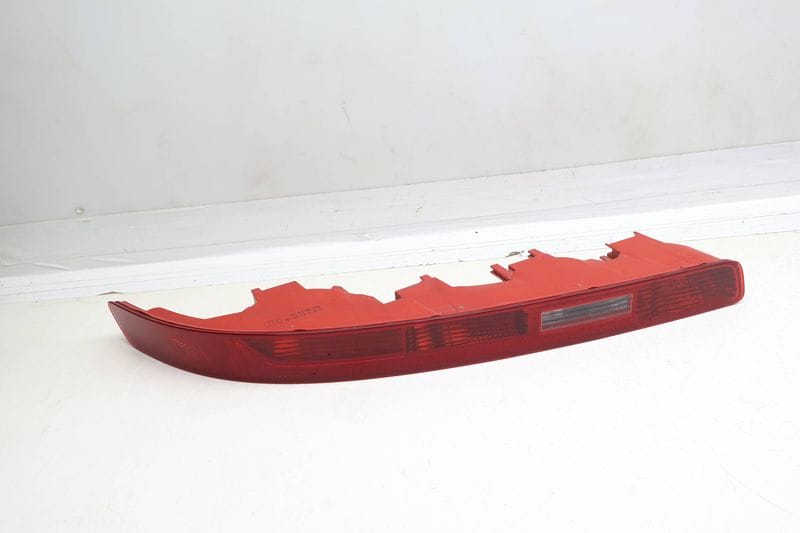 Lower Tail Light / Lamp 4L0945095A — Used (SKU 680563)