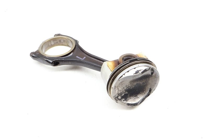 Piston w/ Connecting Rod 06E107065DM — Used (SKU 660117)