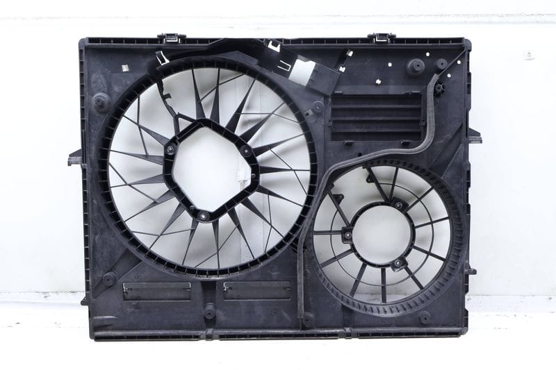 Radiator Electric Fan Housing / Cowl 7L0121203J — Used (SKU 660020)