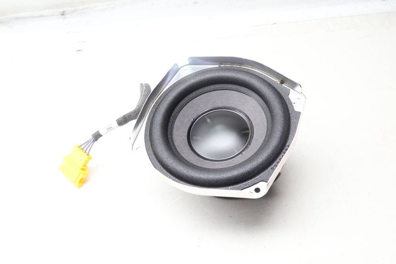 Bose Speaker / Subwoofer 4L0035382B — Used (SKU 659681)