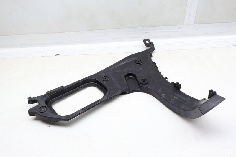 Bumper Guide / Bracket 4L0807453A — Used (SKU 680741)