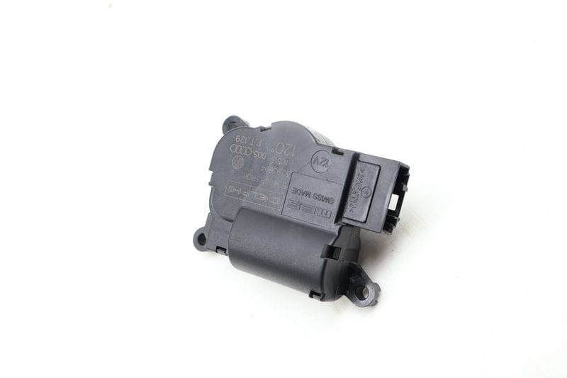 HVAC Flap / Servo Air Motor / Temp Regulating Actuator 7L0907512G — Used (SKU 659791)