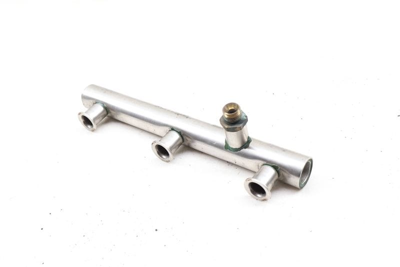 Fuel Rail 06E130090T — Used (SKU 660059)