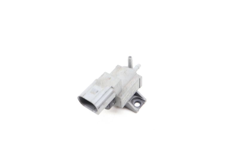 Solenoid Valve 079906283D — Used (SKU 659891)