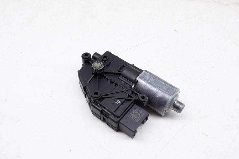 Sunroof / Sun Roof Motor 4L0959591A — Used (SKU 680545)