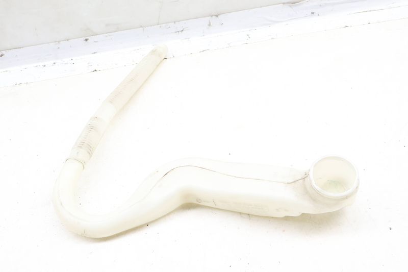 Upper Windshield Washer Reservoir / Filler Neck 4L0955463A — Used (SKU 660097)
