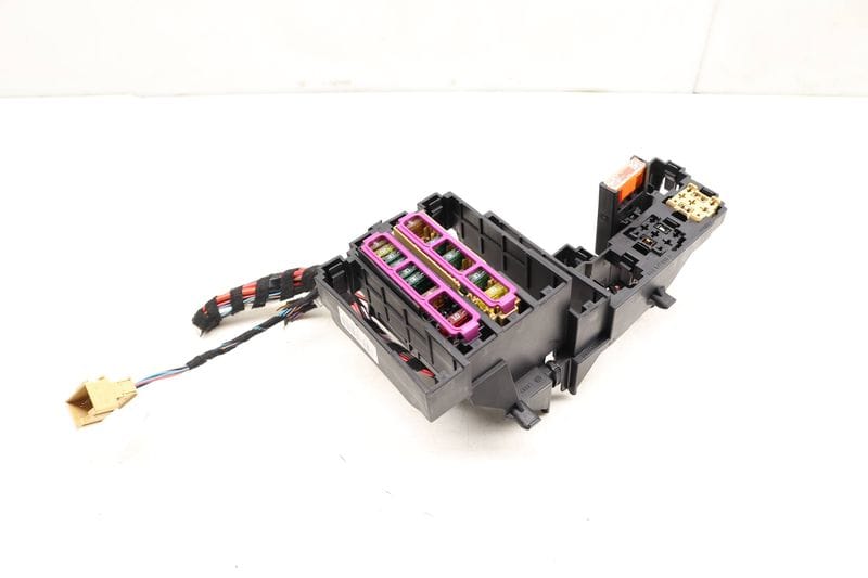Fuse Panel / Holder 8K0971845A — Used (SKU 501322)