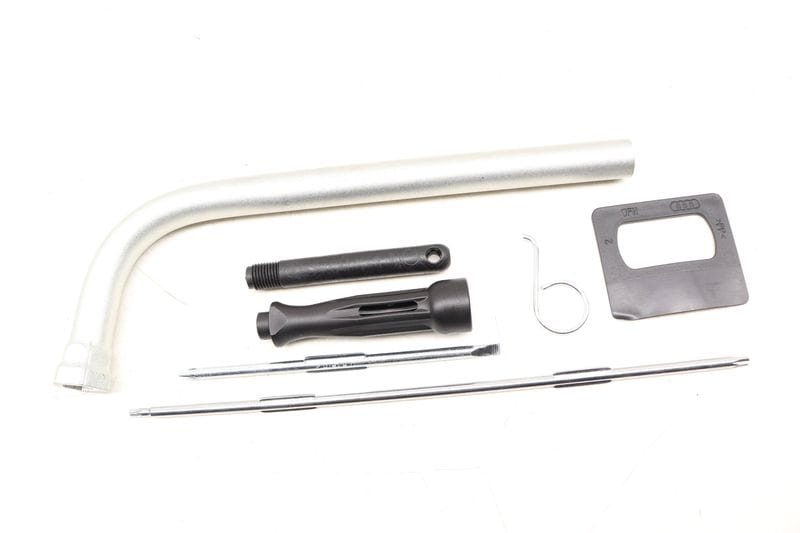 Tool Set 8T0012109D — Used (SKU 501268)
