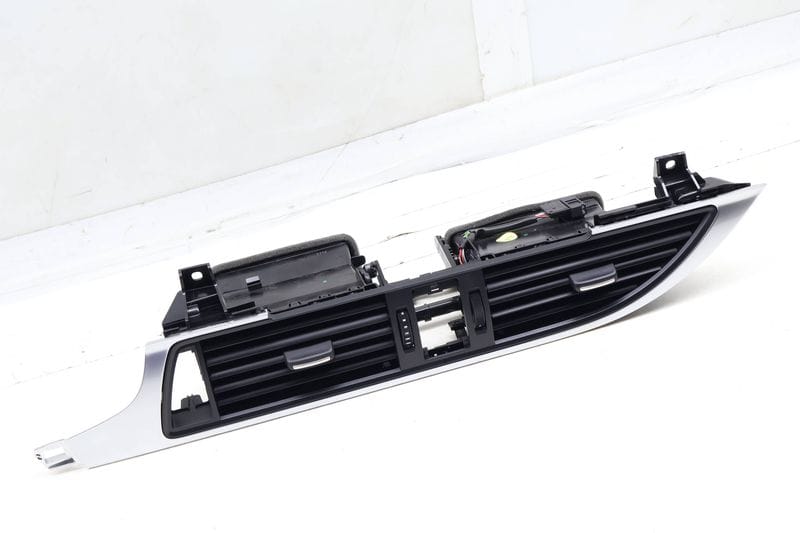 Center Dash Air Vent 4G1820951G — Used (SKU 698417)