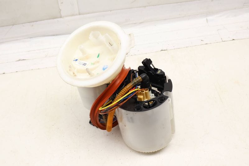 Fuel Pump Assembly 4G0919051 — Used (SKU 698569)