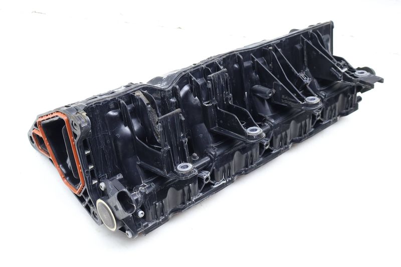 Lower Intake Manifold Air Distribution Housing 079133109BF — Used (SKU 698638)
