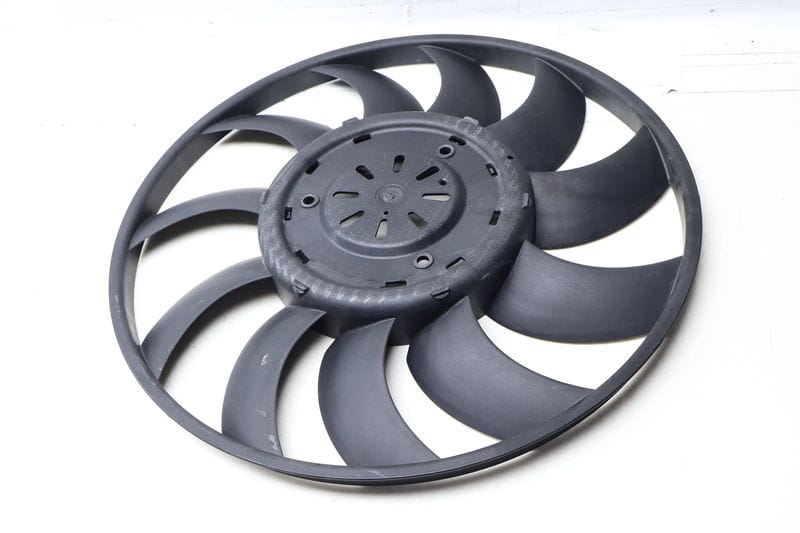 Electric Cooling Fan Blade — Used (SKU 698642)