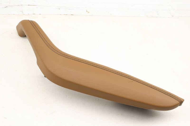 Door Panel Pull / Armrest 4G0867374A — Used (SKU 698374)