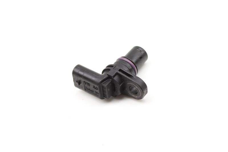 Cam / Camshaft Position Sensor 04C907601 — Used (SKU 569373)