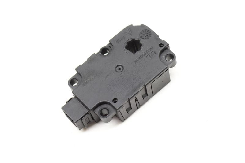 HVAC Flap / Servo Air Motor / Actuator 4H0820511A — Used (SKU 569280)