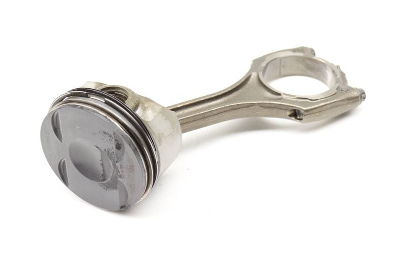 Piston w/ Connecting Rod 079107066DT — Used (SKU 569475)