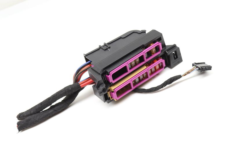 Fuse Holder 4G0971845E — Used (SKU 569290)