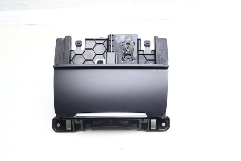 Ashtray / Ash Tray Assembly 8K0857951C — Used (SKU 687964)