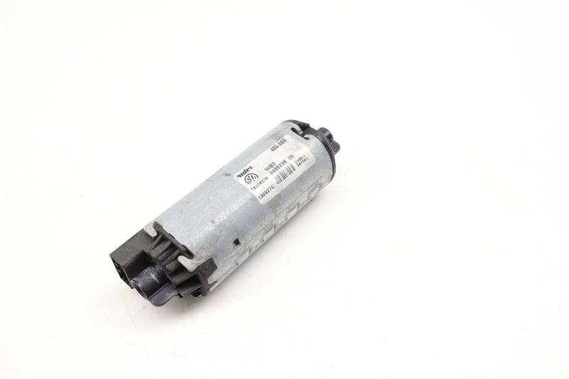 Slide Seat Motor (LONGITUDINAL) 8R0881183 — Used (SKU 687768)