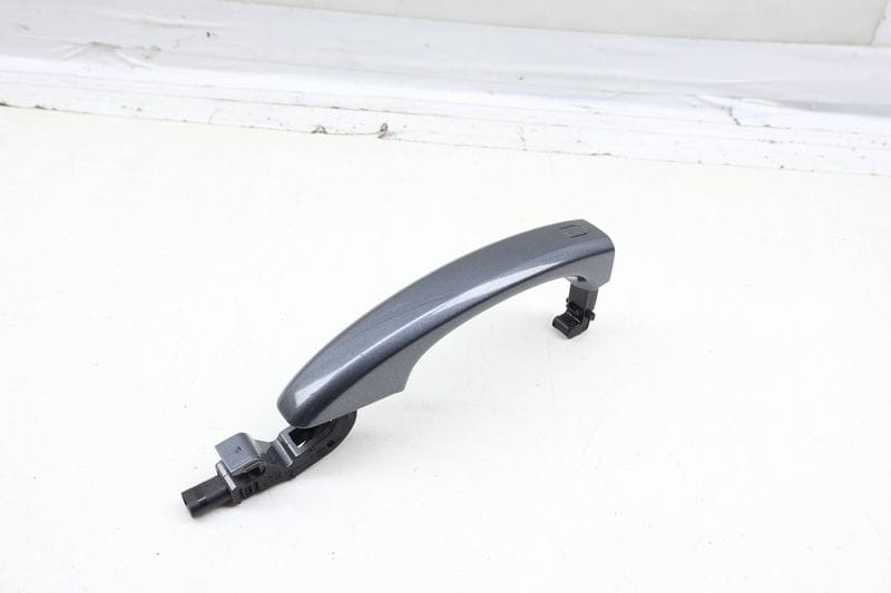 Exterior Door Handle 8T0837205A — Used (SKU 687814)