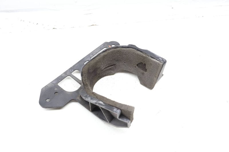 Axle Shaft Cover 8K0863188B — Used (SKU 687870)