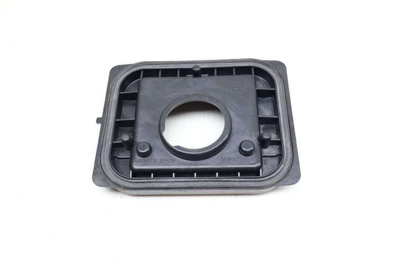 Headlight Bulb Cap / Cover 8R0941607A — Used (SKU 687671)