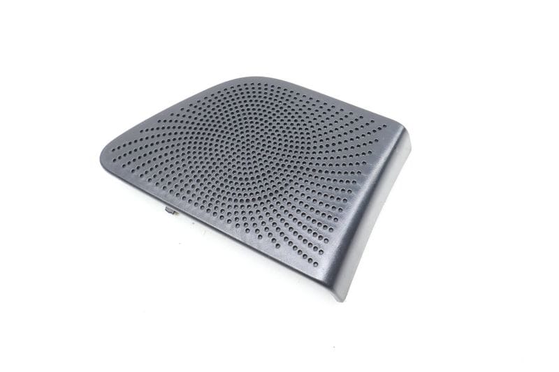 Door Tweeter Speaker Grille / Cover 8R0035409A — Used (SKU 687701)
