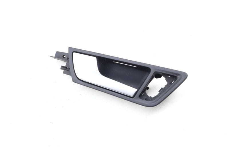 Interior Door Handle 8R0839019A — Used (SKU 687725)