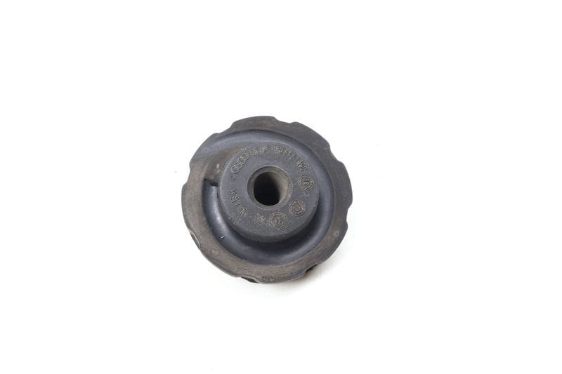 Upper Rubber Spring Plate / Mount 8K0512149C — Used (SKU 687858)